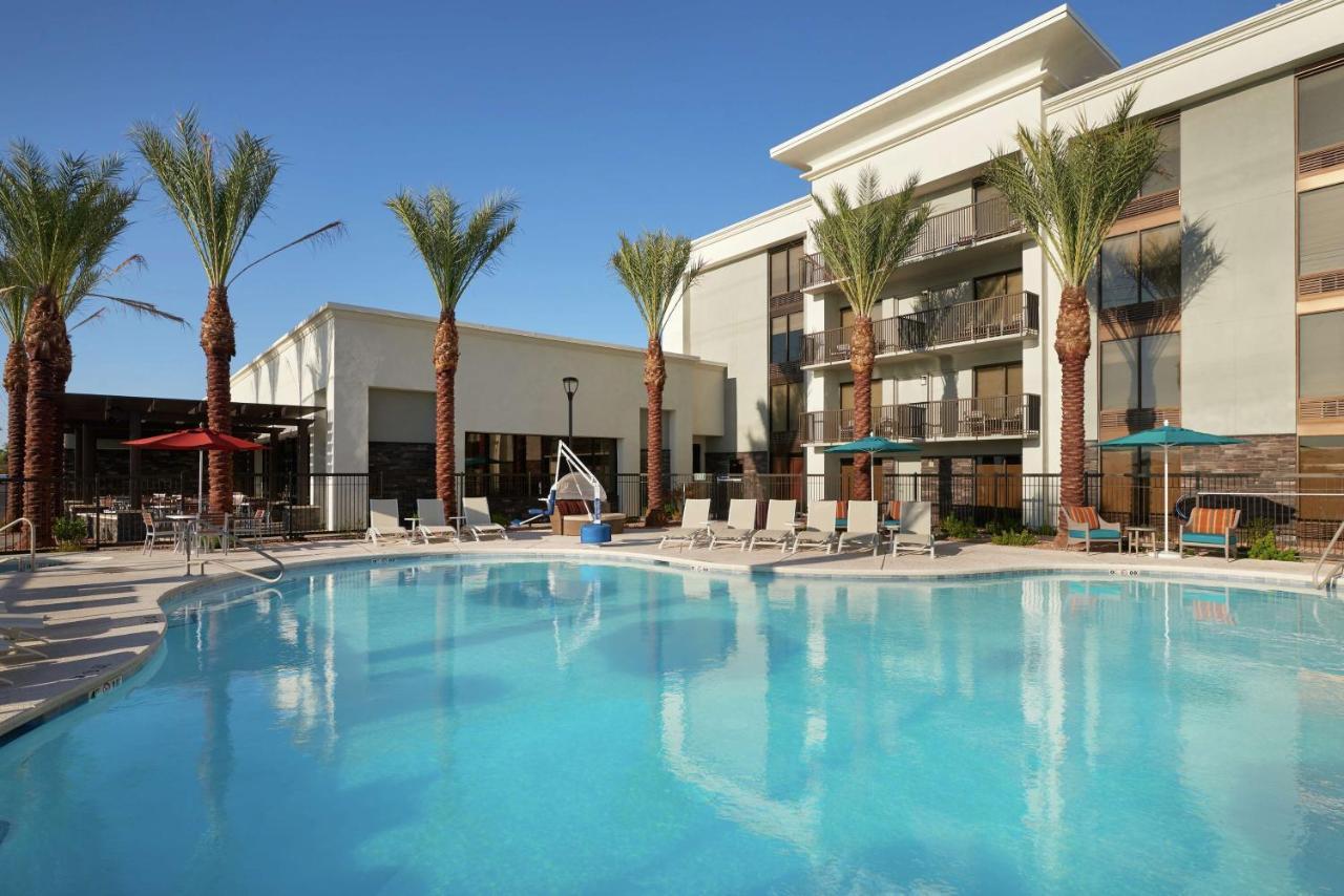 Hampton Inn Lake Havasu City Bagian luar foto