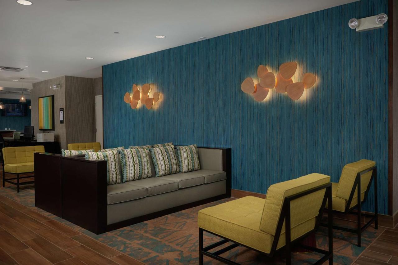Hampton Inn Lake Havasu City Bagian luar foto
